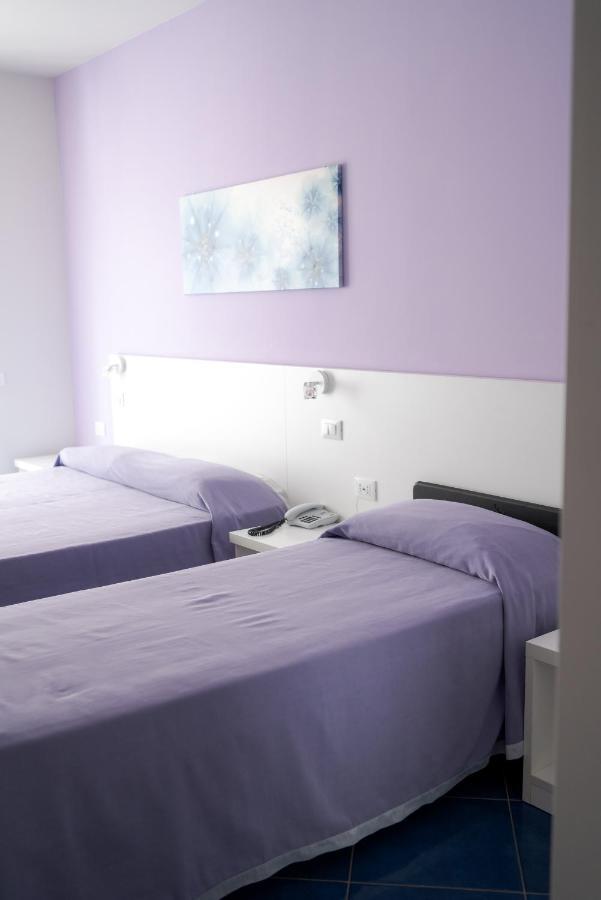 Aurea Hotel Торторето Экстерьер фото
